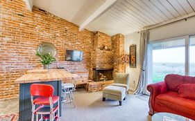 Gearhart Beachfront Cozy Elegance